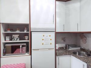 Kuchyňa alebo kuchynka v ubytovaní Coqueto Ático en VIGO