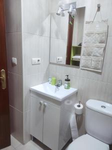 Kúpeľňa v ubytovaní Coqueto Ático en VIGO