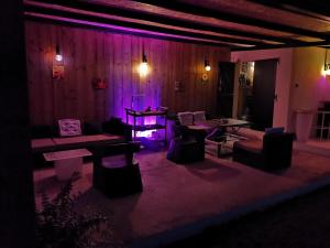 Posezení v ubytování Hostal 170 Room 14 Service Appartement