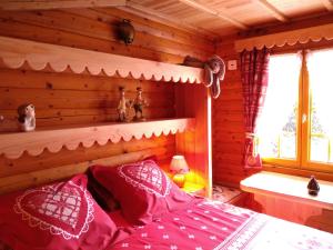 Postel nebo postele na pokoji v ubytování Chalet Le Paradou Adults only