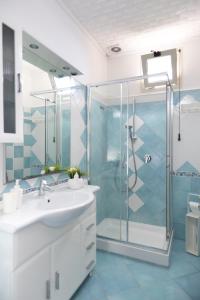 A bathroom at Casa la Perla