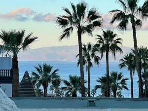A general sea view or a sea view taken from Az apartmant