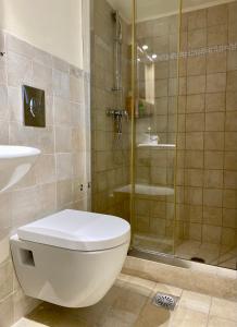 Photo de la galerie de l'établissement Mykonos Old Harbor Front Suite with Balcony, à Mykonos