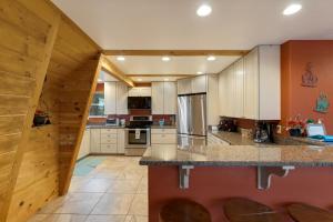 Gallery image of Hillside Cabin~Williams & Grand Canyon Destination in Williams +15 photos