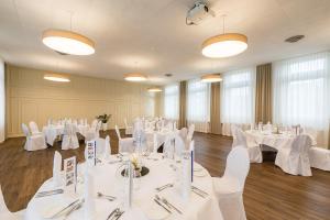 Restaurace v ubytování Hotel Bären Suhr