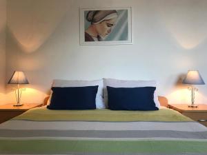 Posteľ alebo postele v izbe v ubytovaní Sea view apartment