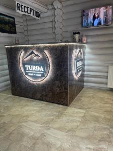 Certificato, attestato, insegna o altro documento esposto da Guest House Turda