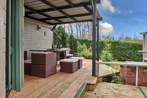 Gallery image of Finest Retreats - Garden Lodge in Craven Arms