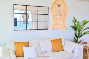 A seating area at weforyou Med One Exclusive Sea Views 3 Bedrooms Apartament A 3A