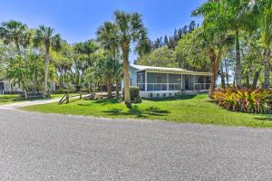 Gallery image of Port Charlotte Cottage about 3 Mi to Beach Park! in Port Charlotte