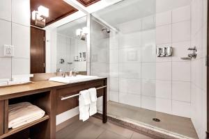 Koupelna v ubytování Hotel Mortagne