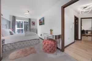 Gallery image of Suites by Rehoboth - Darent Court - Dartford Station in Kent