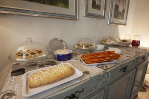 Jedlo v ubytovaní bed & breakfast alebo blízkom okolí