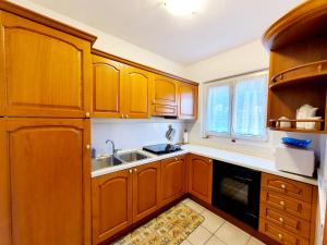 Kuchyňa alebo kuchynka v ubytovaní Beach Apartment Cannobio