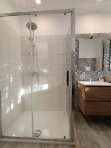 A bathroom at RossoMattone CountryHouse