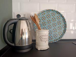 Coffee and tea making facilities at RossoMattone CountryHouse