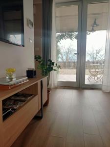 A kitchen or kitchenette at RossoMattone CountryHouse