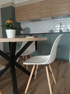 A kitchen or kitchenette at RossoMattone CountryHouse