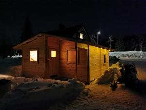 Lapland Snow Cabin v zimě
