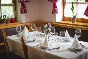 Fotografie z fotogalerie ubytování Gostilna Logar v destinaci Hotemaže + 49 fotografií