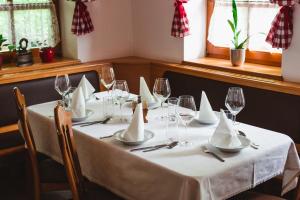 Fotografie z fotogalerie ubytování Gostilna Logar v destinaci Hotemaže