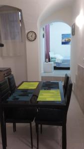 Area soggiorno di MAX in CENTER parking privato nel prezzo
