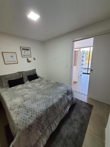 Ένα ή περισσότερα κρεβάτια σε δωμάτιο στο Casa OKA X (09)