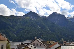Splošen pogled na gorovje oz. razgled na gore, ki ga ponuja apartma