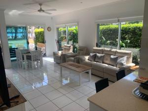 Keith's on Sylvan Beach, 1 of the 3 most popular units on Bribie的休息区