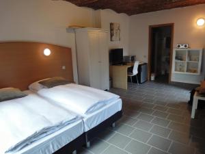 Postel nebo postele na pokoji v ubytování Parkhotel Villa des Effats Vielsalm