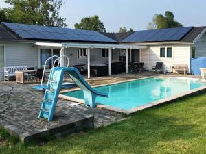 Bazén v ubytování 10 person holiday home in Rødvig Stevns-By Traum nebo v jeho okolí
