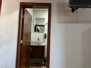 TV a/nebo společenská místnost v ubytování Departamento La Palma