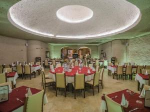 Restaurace v ubytování Kalsedon Cave Suites