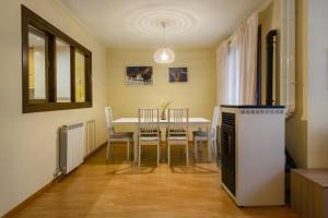 Fotografie z fotogalerie ubytování CASA CON JARDIN EN HECHO v destinaci Hecho