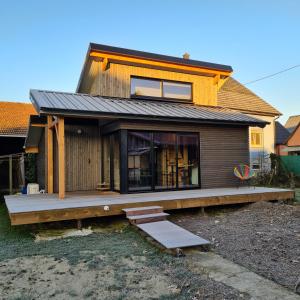 Zgrada u kojoj se nalazi vikendica