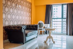 Ruang duduk di Lima Central Design Hotel Spa & Club