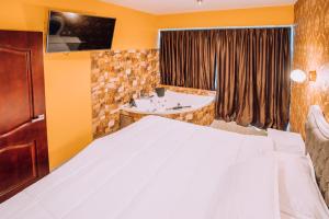 Katil atau katil-katil dalam bilik di Lima Central Design Hotel Spa & Club