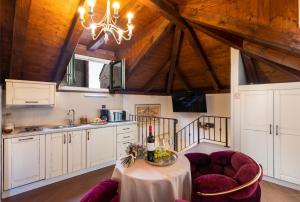 O bucătărie sau chicinetă la Apartments Sounds of Dubrovnik