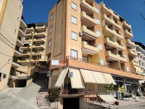 Fancy Summer Sea View Apartment - Image 8