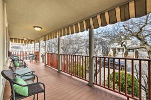 Ảnh trong thư viện ảnh của Beautiful Spacious Beach Home, Private Deck & Grill, with Beach Badges ở Point Pleasant Beach