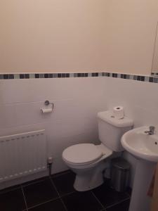 Bagno di NO 9 The Willows, Ballinamore, Entire home