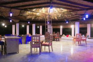 Restaurace v ubytování Cinderella Camp Nuweiba + 37 fotografií