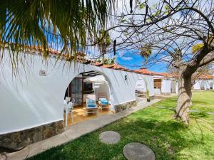 Vonkajšia záhrada v ubytovaní Bungalow Parque Golf by SunHousesCanarias