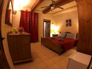 Voodi või voodid majutusasutuse Ad Hoc B&B toas