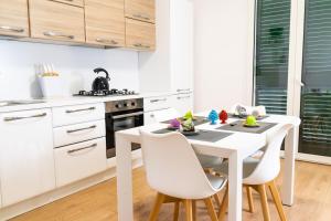 Kuchnia lub aneks kuchenny w obiekcie Diana Holiday Home