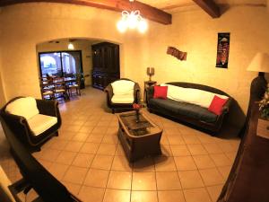 Istumisnurk majutusasutuses Ad Hoc B&B
