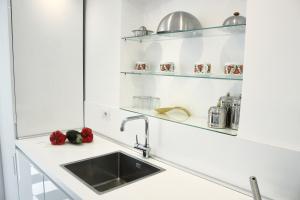 A kitchen or kitchenette at Dolce Loft