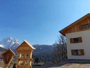 겨울의 Pelmo Mountain Lodge