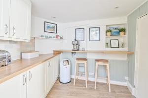 Gallery image of Luxury Georgian Townhouse Moments from the Harbour in Looe