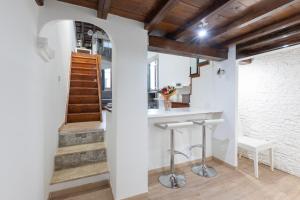 Kuchyňa alebo kuchynka v ubytovaní Elegant Pantheon Suite